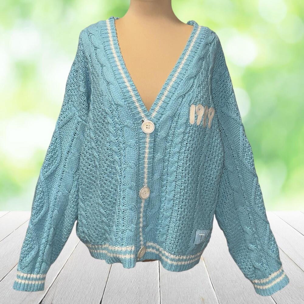 TAYLOR SWIFT 1989 Cardigan Taylors Version Swiftie Cable Knit Varsity Sz M/L
